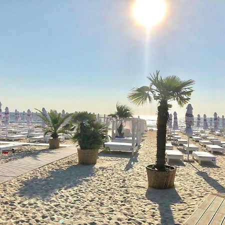 Апартаменты Mamaia Nord Нэводари Экстерьер фото
